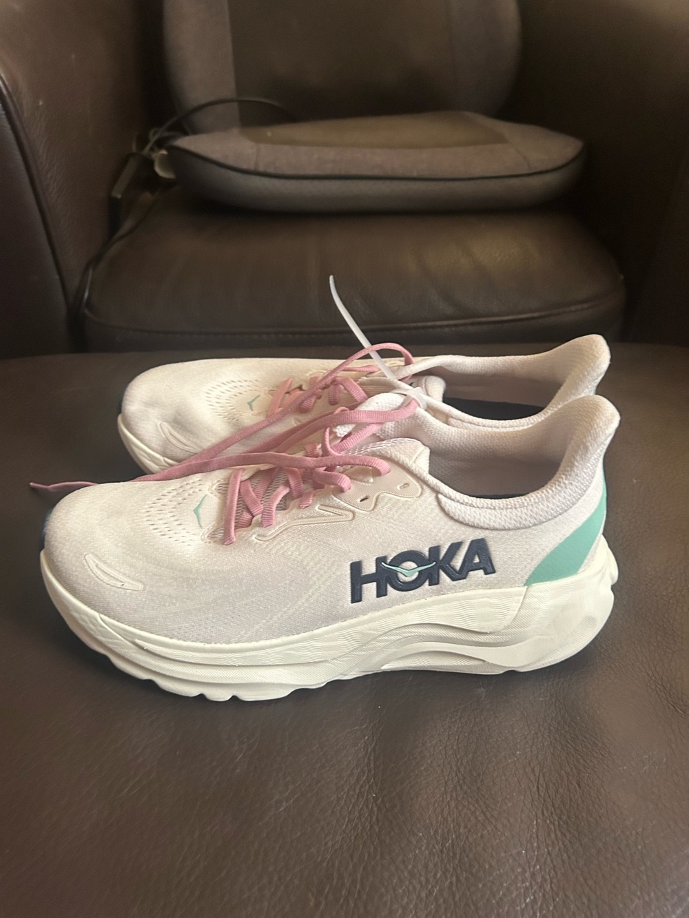 Women’s Hoka One One Arahi 8 Running Shoes Sz 10